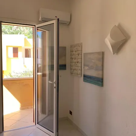 Ciuri Di Fronte Al Mare