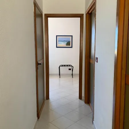 Ciuri Di Fronte Al Mare Hébergement de vacances *