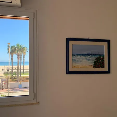 Ciuri Di Fronte Al Mare Сasa de vacaciones *
